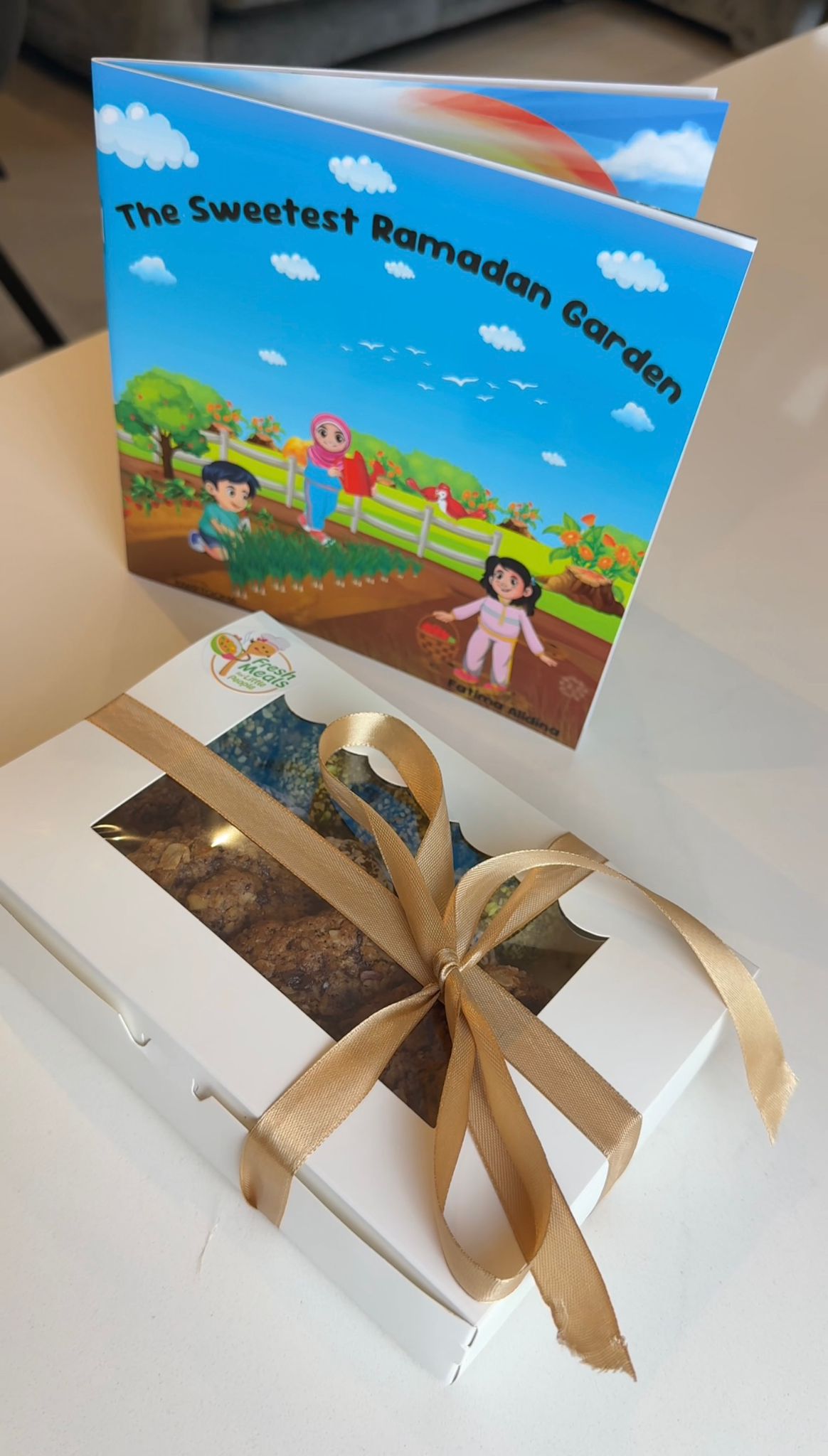 Suhoor Gift Box and Book